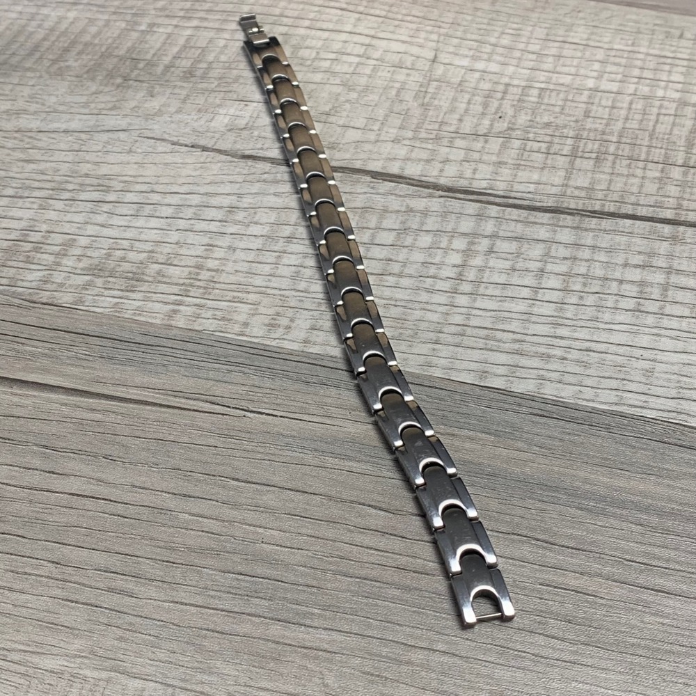 Stainless Steel Magnetic Therapy Link Bracelet Two Tone Silver Gunmetal 8 Inch